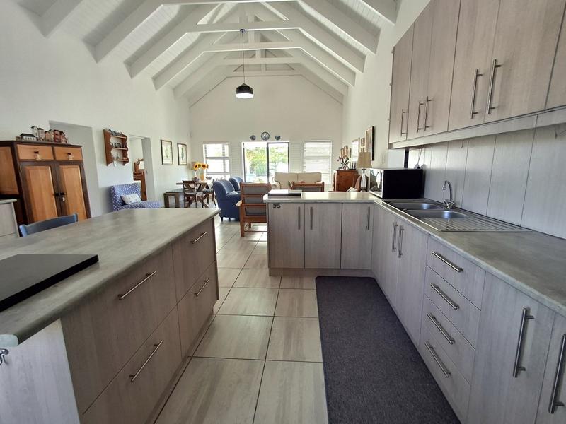 3 Bedroom Property for Sale in Britannia Bay Western Cape